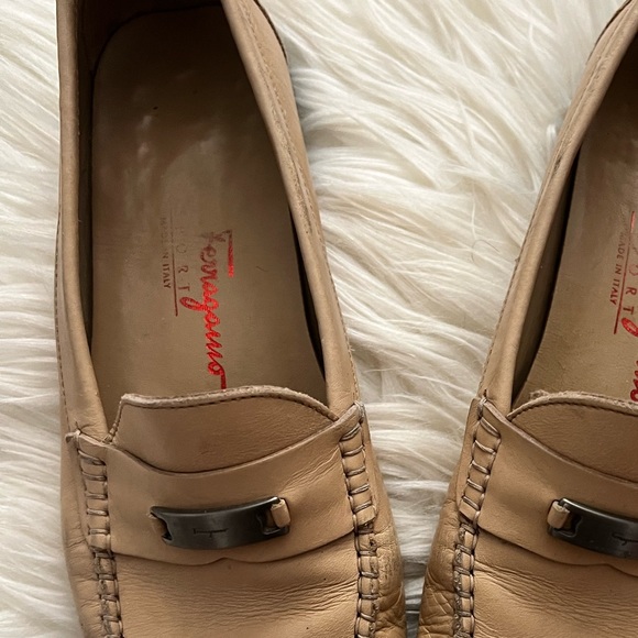 Salvatore Ferragamo | Tan Gancini Loafers - Picture 2 of 9